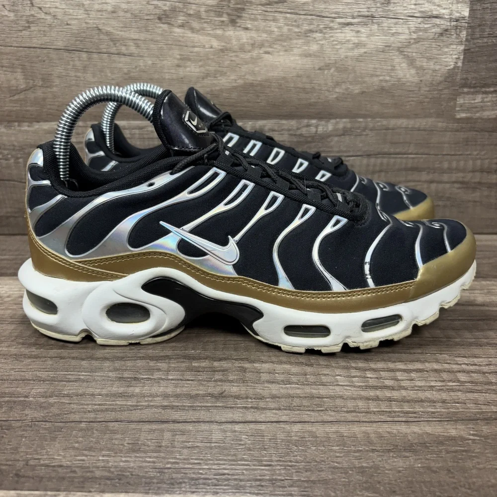 Nike Air Max Plus TN Black Gold Womens US Size 9 EUR 40.5 605112-055 Sneakers